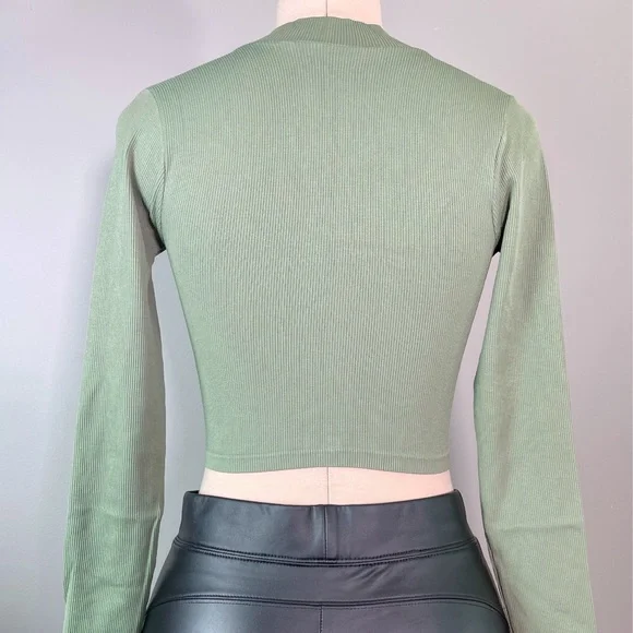 NEW Fashion double zipper crop top - Sage - Picture 3 of 3